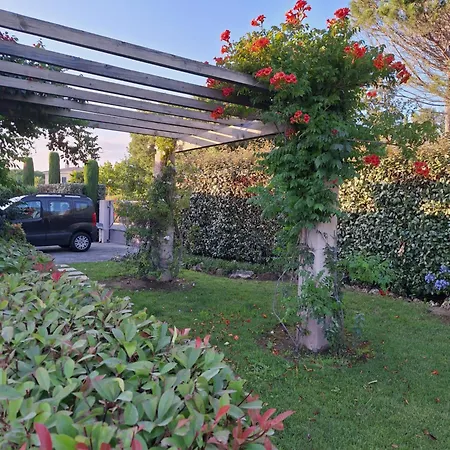Feriehus Le Vallon D'azur, Piscine Proche A